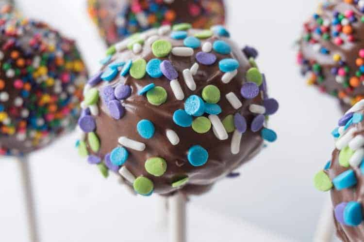 How to Make Cake Pops - Cake Pop Recipe