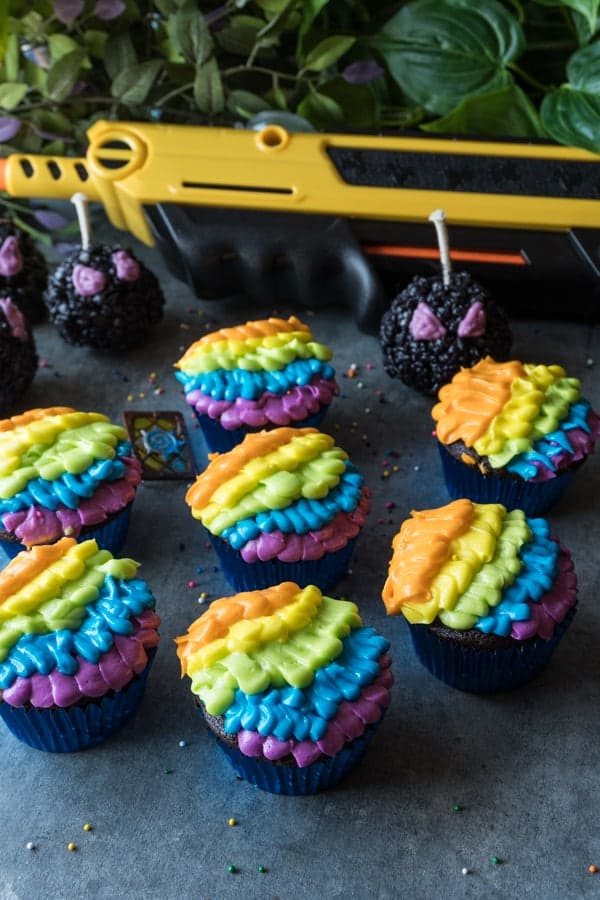 pinata cupcakes