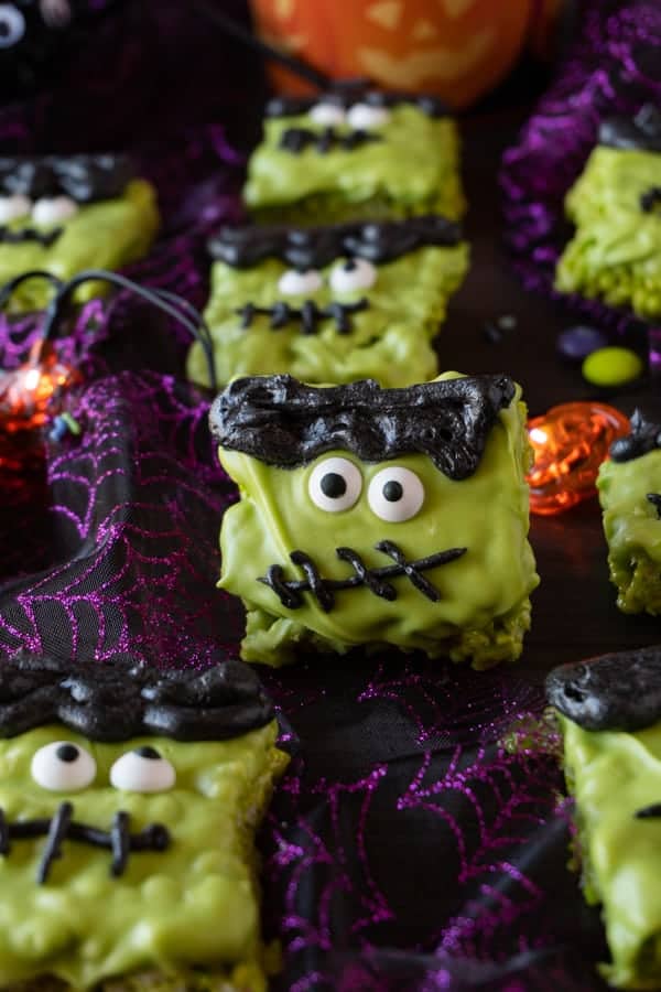 These Frankenstein Halloween Rice Krispie Treats are fun, easy to make, and spookly delicious! #atablefullofjoy #halloween #ricecrispy #ricekrispytreat #frankenstien #monster #party #kidcrafts