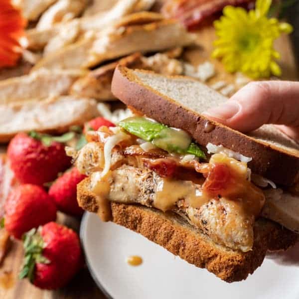 Chicken Sandwich Recipe, easy, delicious, and perfect for lunch! #healthy #chickensandwich #chickfila #kids #easy #delicious #atablefullofjoy #grilled #recipes #sauce