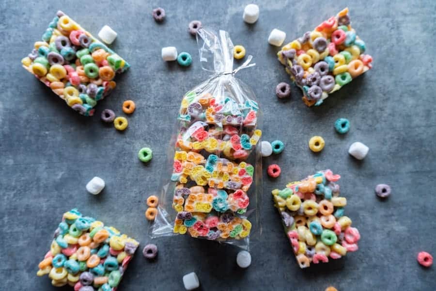 Fruit Loop Marshmallow Bar in clear baggie