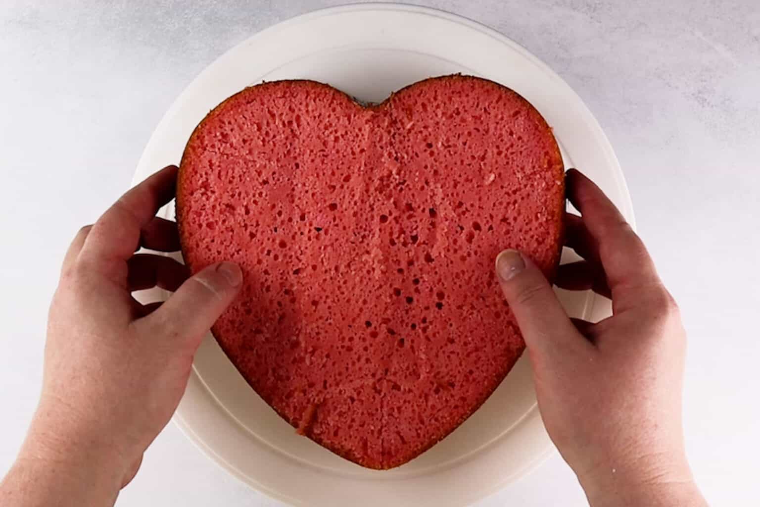 Easy Heart Cake - How to make with or without a heart cake pan!